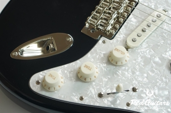 CLASSIC VIVE ’70s Stratocaster - Black